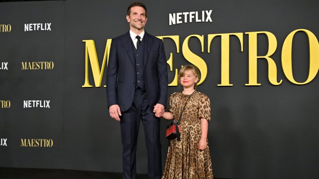 Не е интересно да си звезда – дъщерята на Брадли Купър предпочете да си оцветява