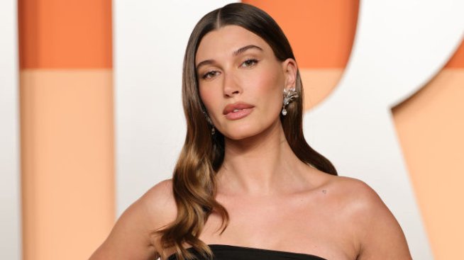 Близките на Хейли я умоляват да напусне пропадащия Джъстин Бийбър 