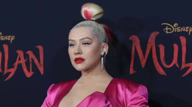 Кристина Агилера към феновете: Грижете се за себе си