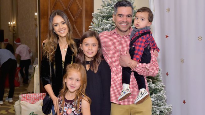 Като две капки вода: Джесика Алба и 13-годишната ѝ дъщеря