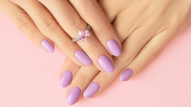 Идеи за летен маникюр – най-подходящите дизайни за юни месец