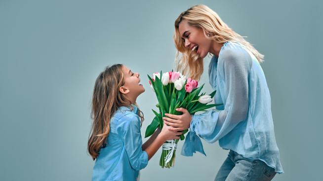 I Got it from my Mama! Звездите и поздравите им за Деня на майката