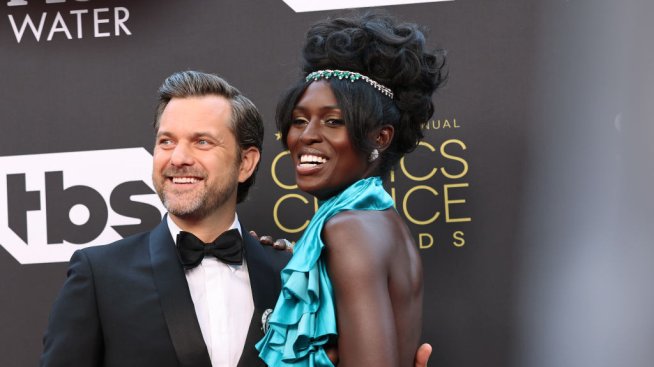 Джоди Търнър-Смит обвини Джошуа Джаксън в желание за пълно попечителство над дъщеря им