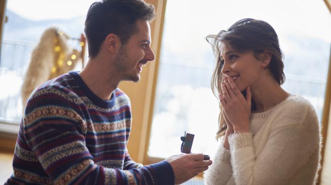 Кога той ще ви предложи брак, според зодията му?