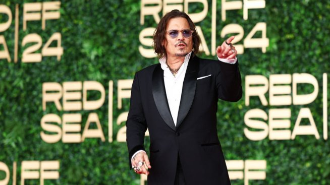 Коледно чудо – Джони Деп се завръща в Холивуд