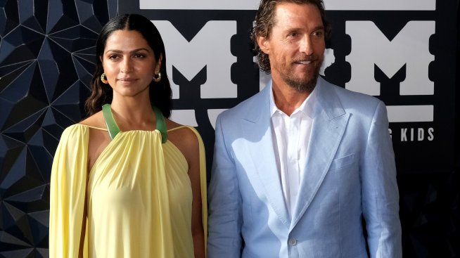 Матю Макконъхи и Камила Алвес дават рядко задълбочено интервю за техния брак