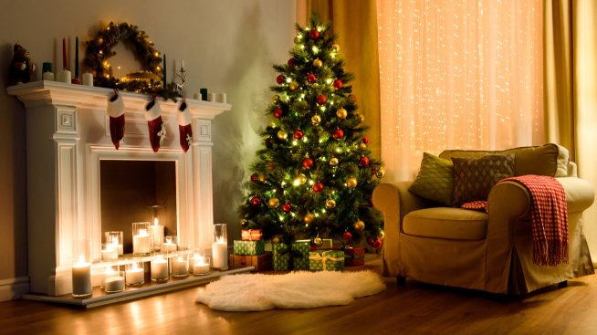 Безопасно ли е да оставяте коледните светлини през нощта