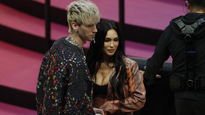 Меган Фокс и Machine Gun Kelly – едно голямо и щастливо семейство