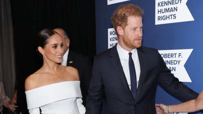 Ще бъдат ли във Великобритания за Коледа принц Хари и Меган Маркъл?