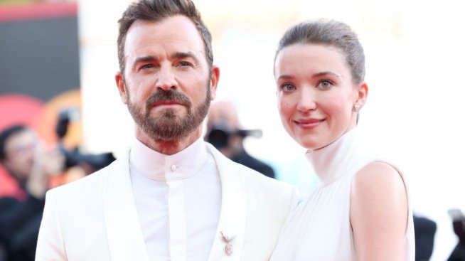 Бившият на Анистън – Джъстин Теру, предизвика слухове, че е сгоден