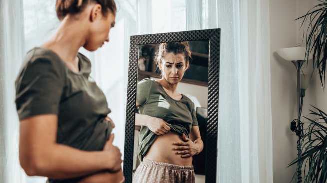 Подуване на корема през нощта – 14 навика, с които да го спрете