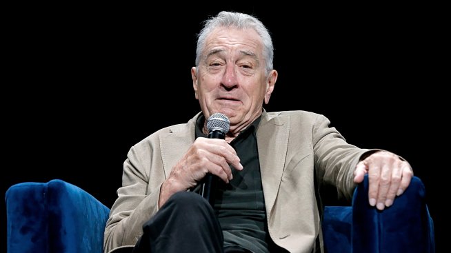 Робърт де Ниро на 81 – актьорът празнува със смела водна каскада