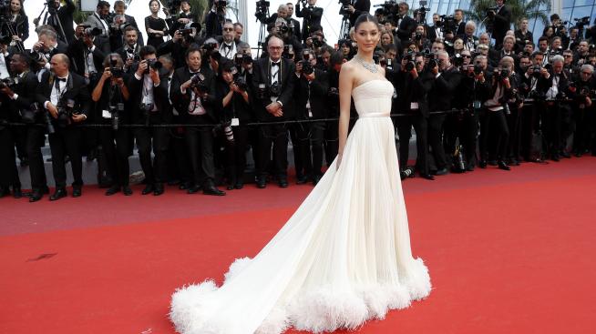 Млада и красива: Режимът на Камила Мороне