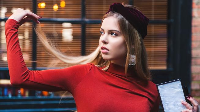 Прически есен 2020: Какви аксесоари да използвате? 