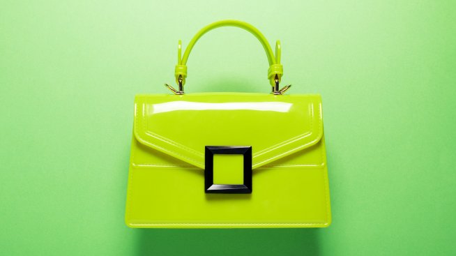 Зелена чанта – най-актуалната тенденция за пролетен шик