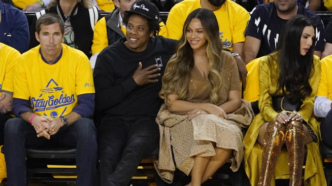 Гордото семейство в една велика снимка: Бионсе, Джей Зи и трите им деца