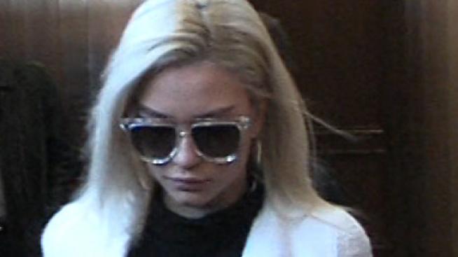 Тита смени визията, но стана още по-гореща