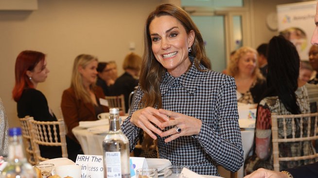 Устойчива мода – Кейт Мидълтън стартира нов проект със стари рокля и обувки