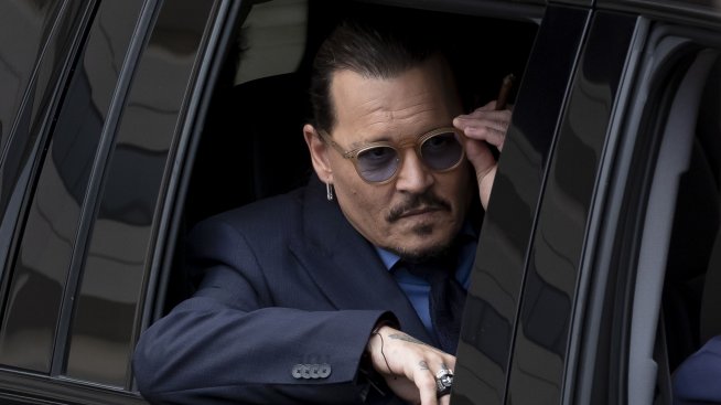 Джони Деп може и да прости на Амбър Хърд и да не вземе парите