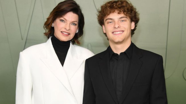 Линда Еванджелиста сподели важен момент от живота на сина си Огюстен