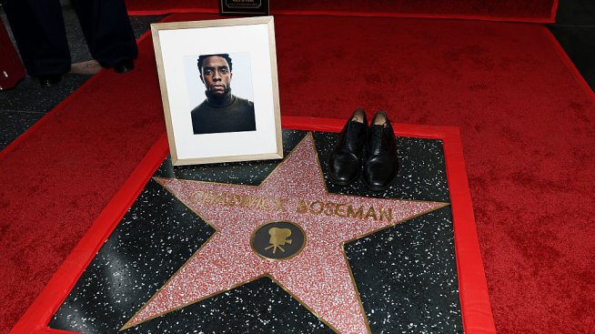 Вдовицата на Чадуик Боузман откри звездата му на Алеята на славата