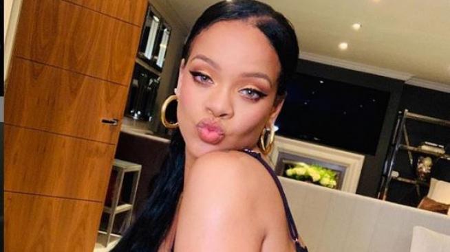 Риана пуска 7 кг автобиография 