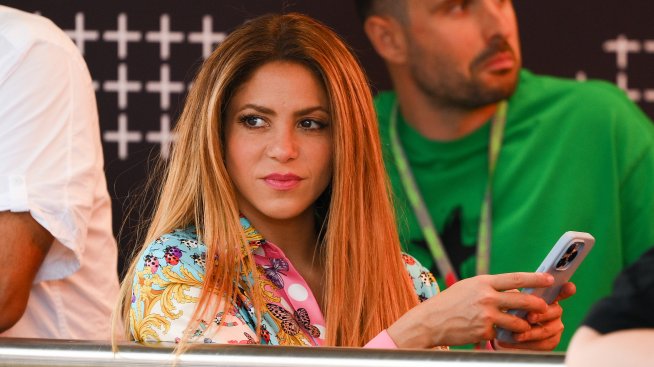 Звездна мода – Шакира е ходещо „Не“