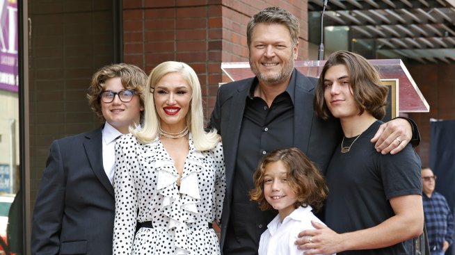 Големият син на Гуен Стефани направи певчески дебют пред очите на втория си баща