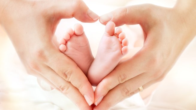 Жената на Тото показа малкото им момиченце