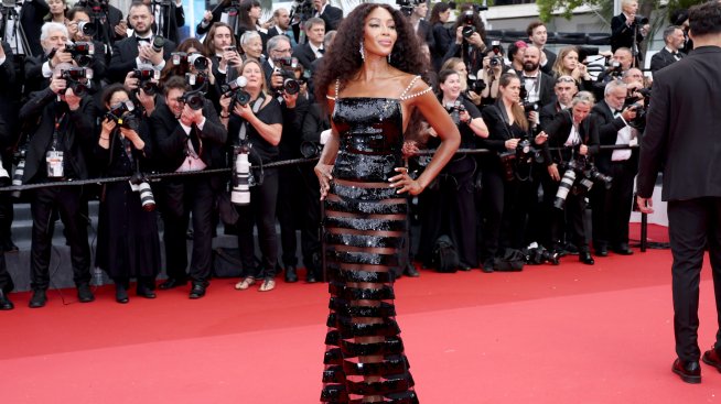 Блясък от 90-те – Наоми Кембъл облече стара рокля за филмовия фестивал в Кан