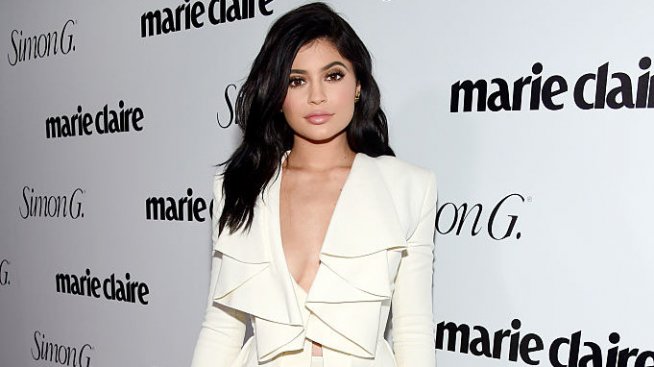 Бански 2021: Кайли Дженър е златната кралица