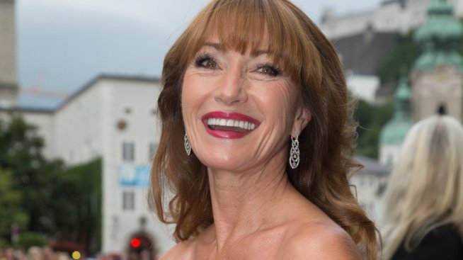 Стилна и секси в третата възраст – Джейн Сиймур знае как