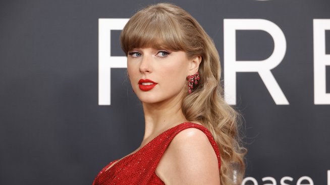 Тейлър Суифт издава нов албум, новината обяви съвместно с Травис и Джейсън Келси