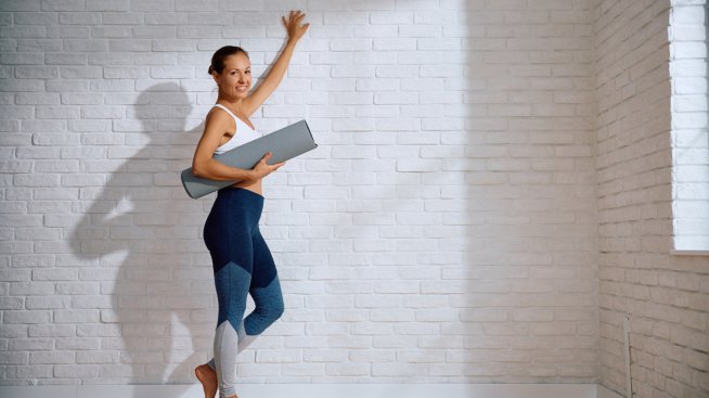 Стенен пилатес - ползи и 5 упражнения да пробвате у дома