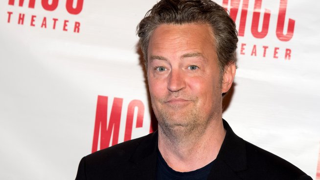 Матю Пери с извинение към Киану Рийвс