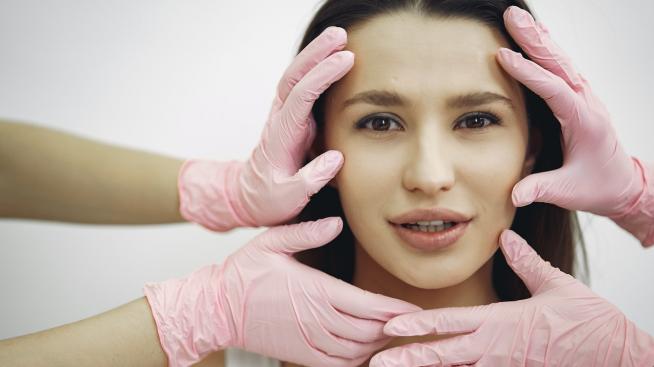 Стареене на кожата: 5 ежедневни навика, които го причиняват