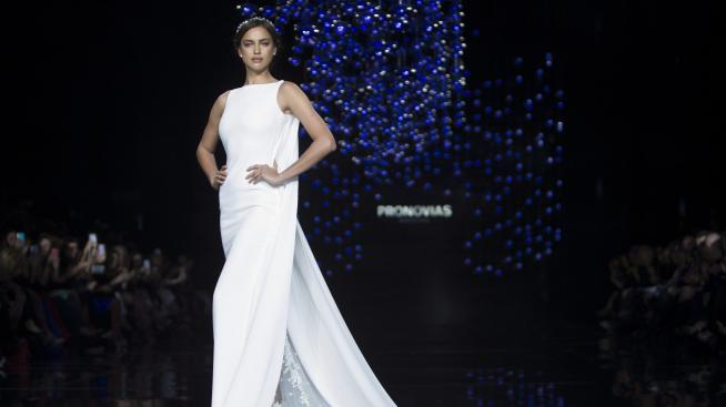 Стегнато тяло след раждане: Примерът на Ирина Шейк