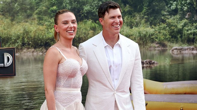 Скарлет Йохансон разцелува друг мъж пред очите на съпруга си Колин Джост