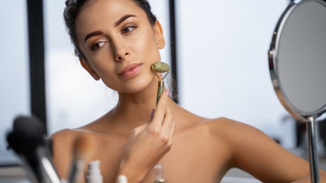 Бюти съвети: Как правилно да използваме ролер за лице