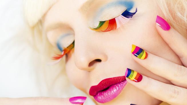 Нокти с дъга – 4 техники, които да пробвате 