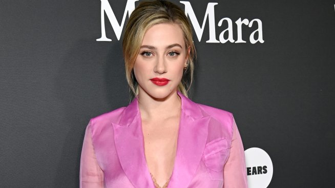 Лили Райнхарт разкри, че оплешивява