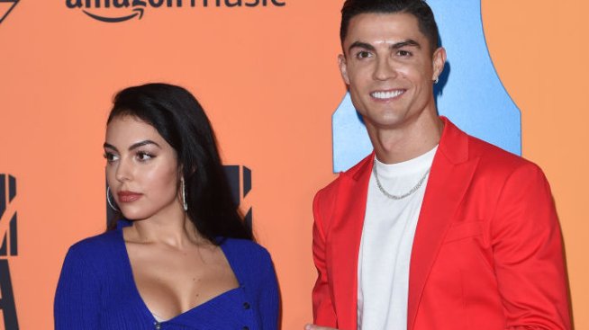 Кристиано Роналдо заведе бебето Бела Есмералда на първа почивка