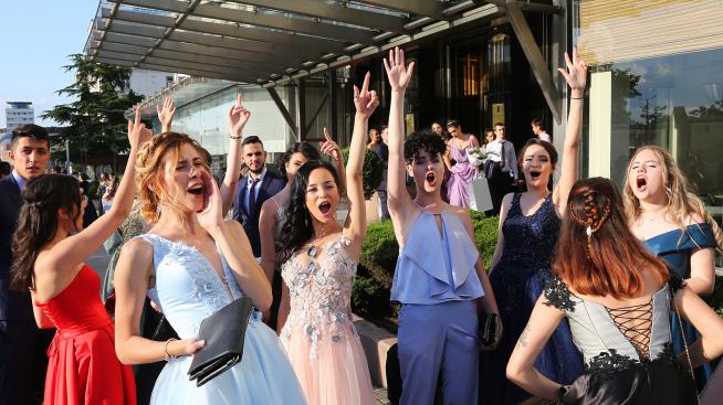 Абитуриентски балове 2021 – кои са най-известните дванадесетокласници?