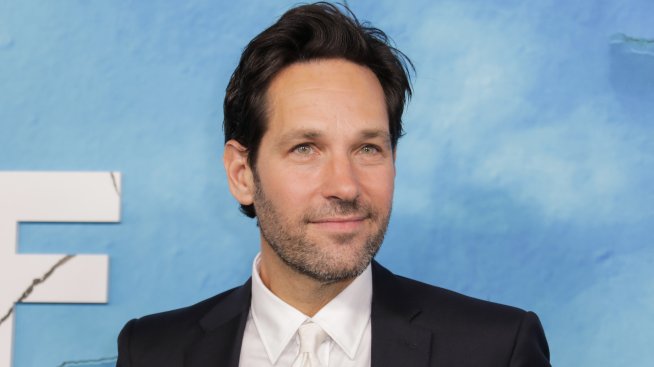 Дами и господа, представяме ви най-сексапилния мъж за 2021 година