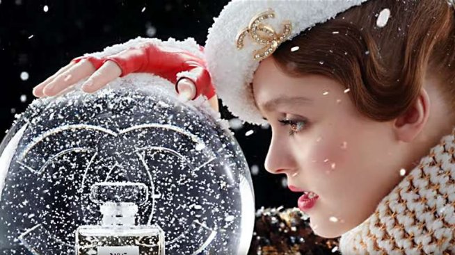 Chanel No. 5 за Лили-Роуз Деп