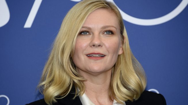 Кирстен Дънст за дома си в Ел Ей: Тук нищо не е твърде скъпо!