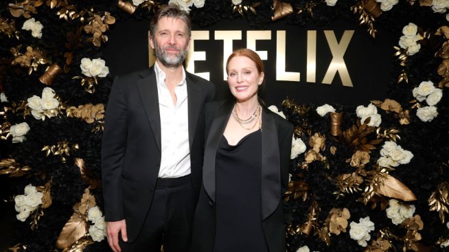 Семейно щастие - Джулиан Мур празнува 22 години брак