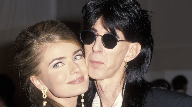 Паулина Порижкова разказа, че покойният ѝ мъж бил обсебен от нея