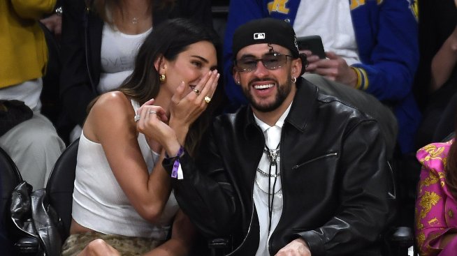 Секси като Кендъл: Гаджето на мис Дженър - Bad Bunny, си пусна голо селфи 