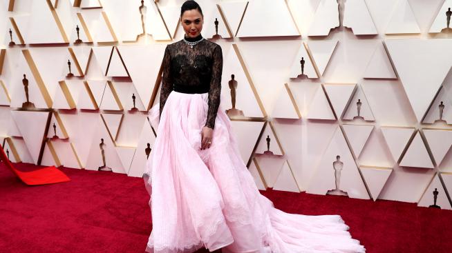 Създателят на „Бъфи, убийцата на вампири“ заплашил кариерата на Гал Гадот